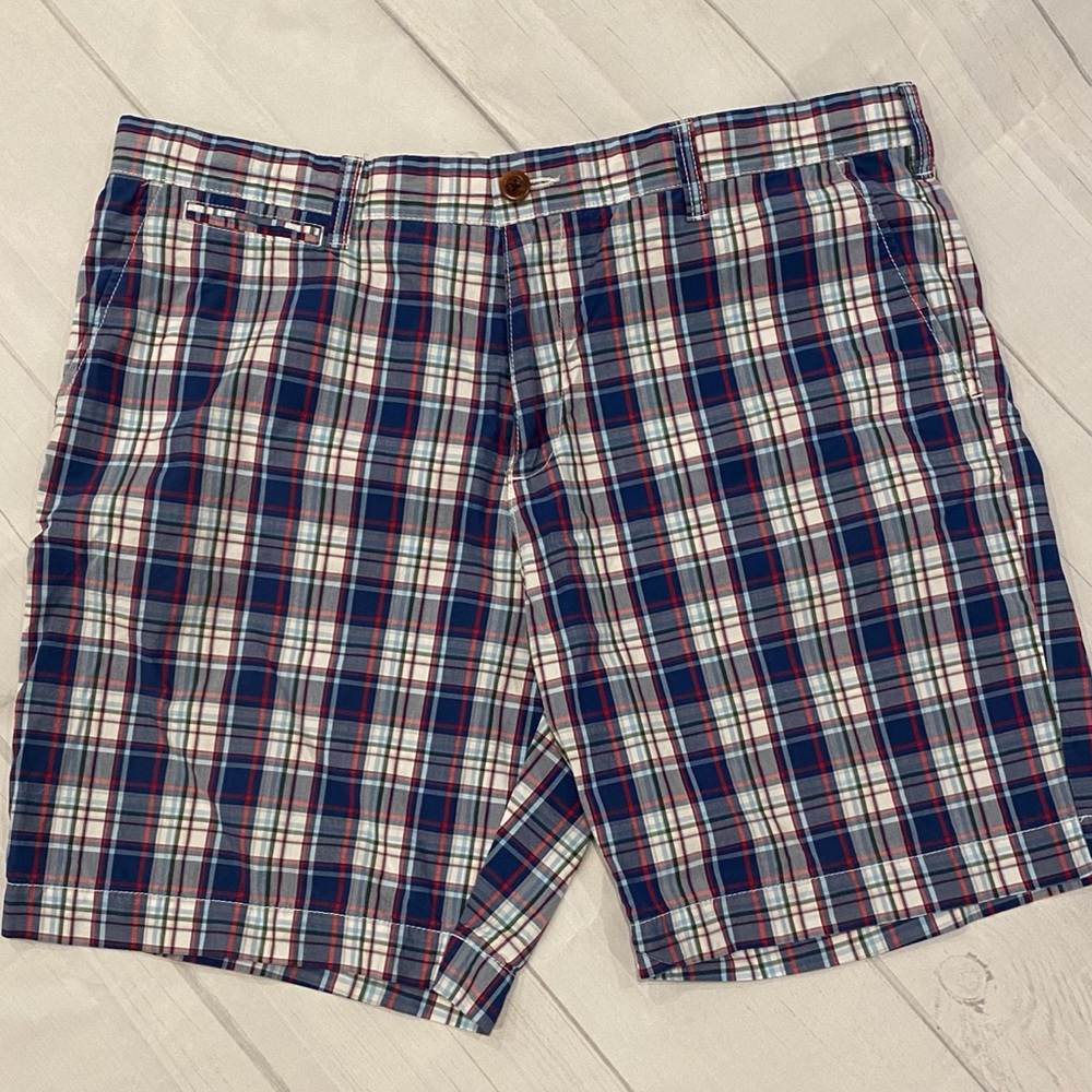 COPY - Tommy Hilfiger Size 40 Shorts